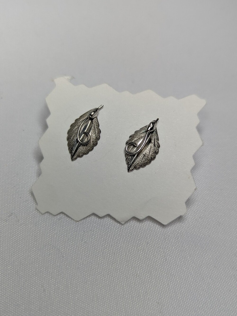 Silver Leaf Motif Earrings